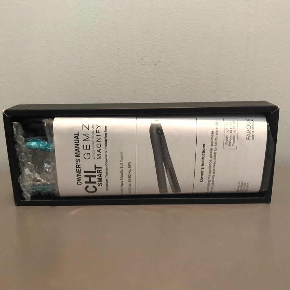 CHI Smart Magnify Hairstyling Iron - Picture 3 of 6